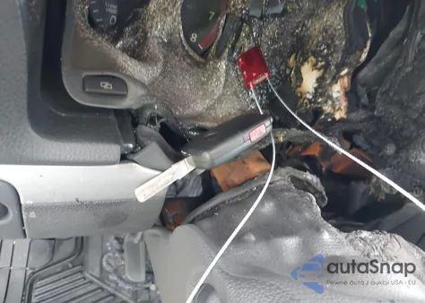 2010 Volkswagen Jetta Limited Edition z USA, uszkodzony, nr VIN 3VWAZ7AJ6AM099252